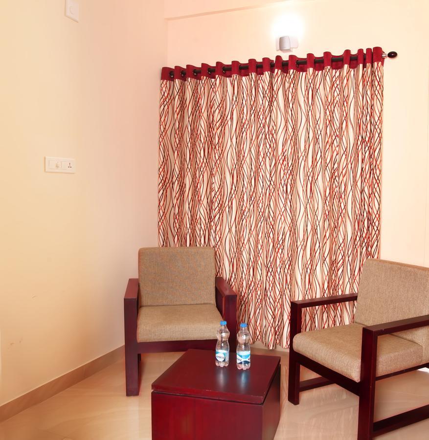 Pine Tree Munnar Hotel Exterior photo