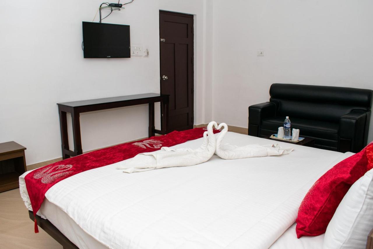 Pine Tree Munnar Hotel Exterior photo